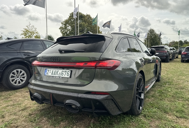 Audi RS5 Avant B10