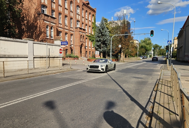 Bentley Continental GTC V8 2020