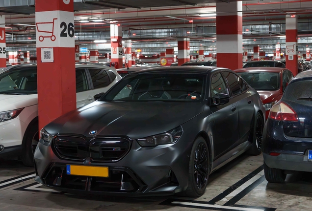 BMW M5 G90