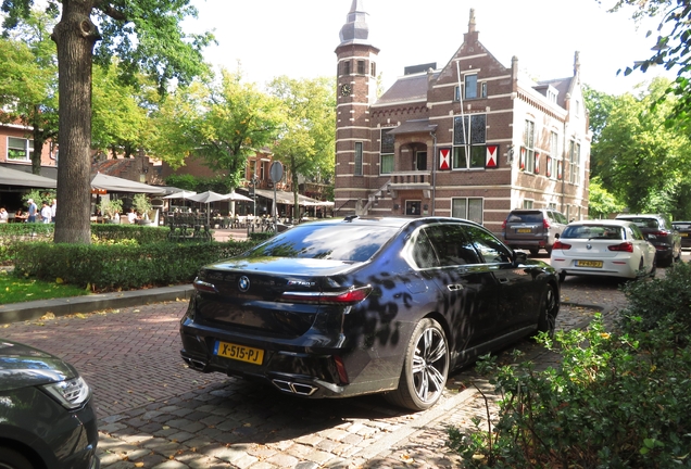 BMW M760e xDrive