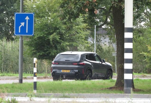 BMW XM G09