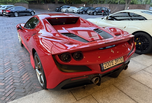 Ferrari F8 Spider