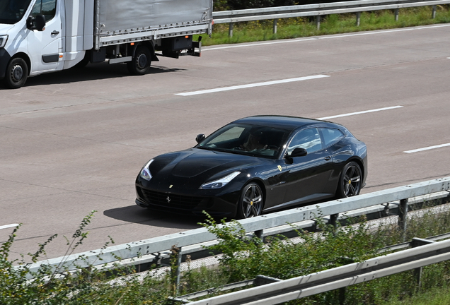 Ferrari GTC4Lusso