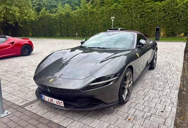 Ferrari Roma Spider