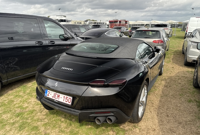 Ferrari Roma Spider