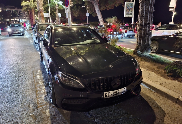 Mercedes-AMG Brabus C B40-600 S205