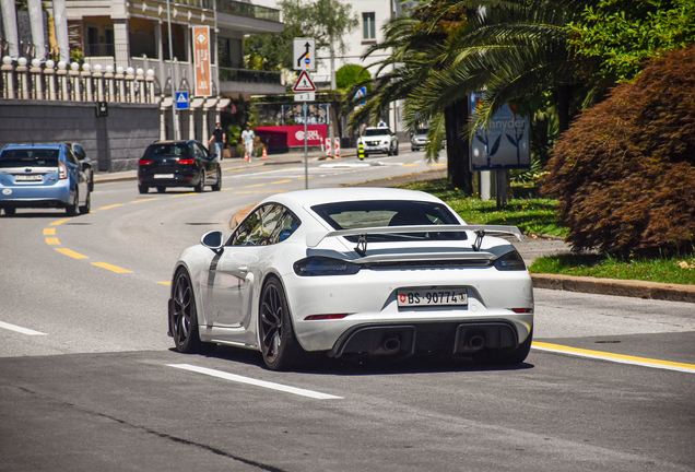 Porsche 718 Cayman GT4