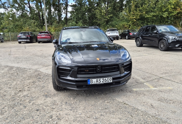 Porsche 95B Macan GTS MkIII