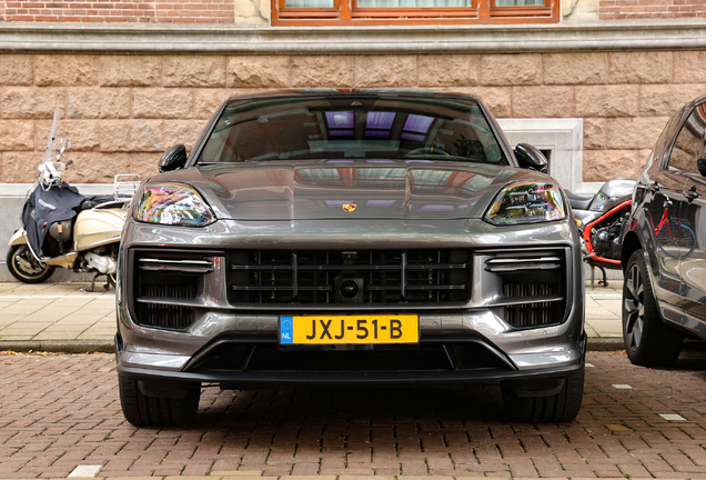 Porsche Cayenne Coupé Turbo E-Hybrid