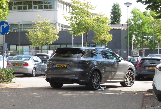 Porsche Cayenne Turbo S E-Hybrid