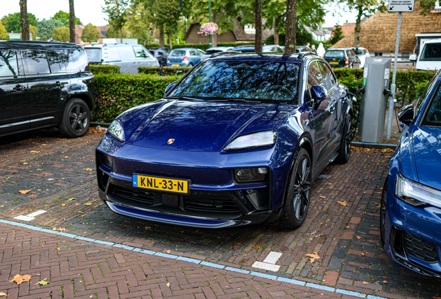 Porsche Macan EV GTS