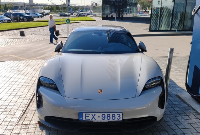 Porsche Taycan GTS Sport Turismo MkI