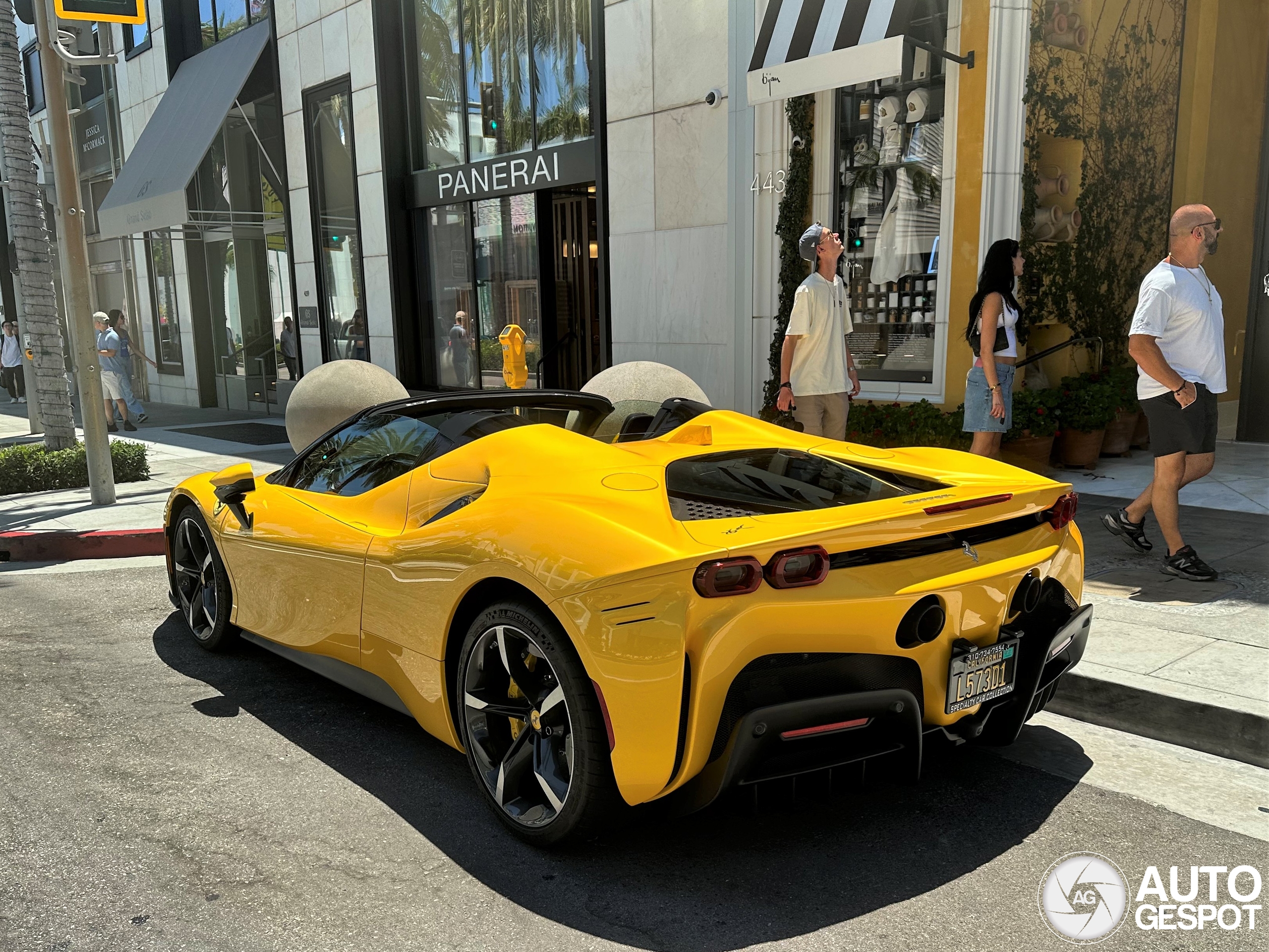 Ferrari SF90 Spider