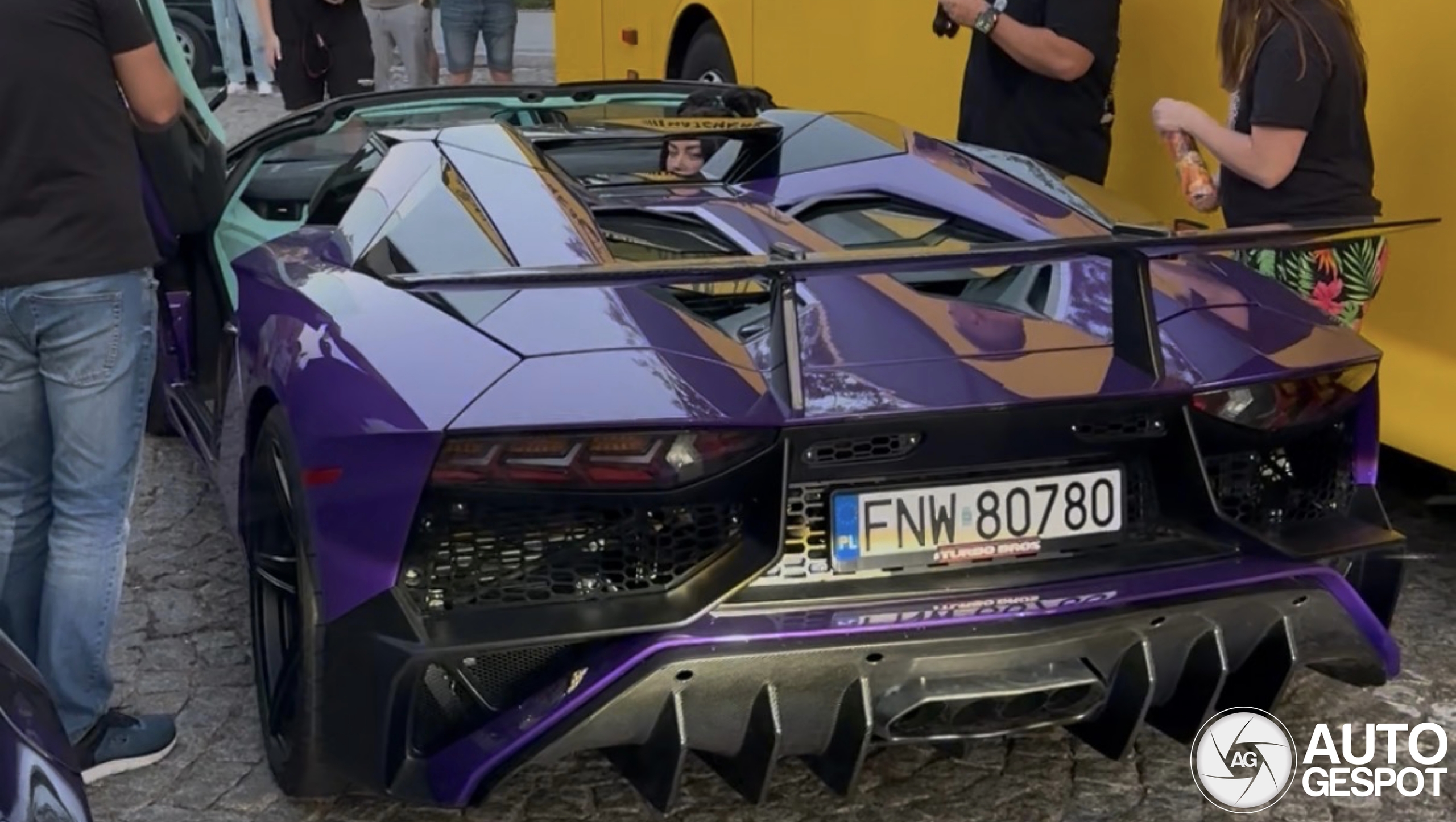 Lamborghini Aventador LP700-4 Roadster