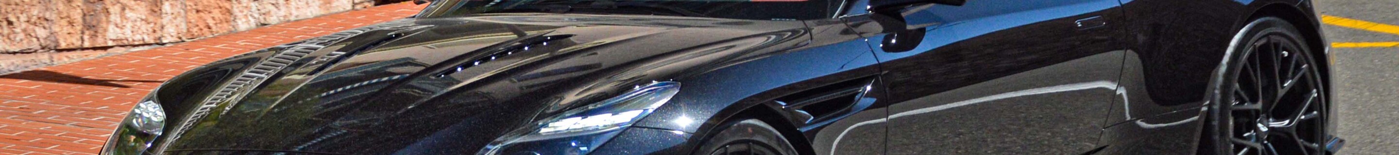 Aston Martin DB12 S