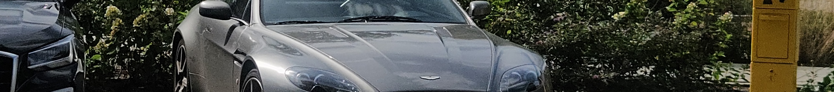 Aston Martin V8 Vantage