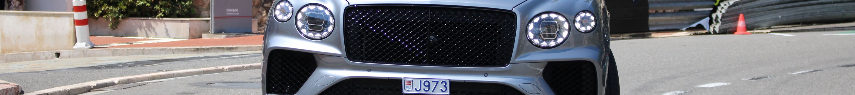 Bentley Bentayga V8 2021