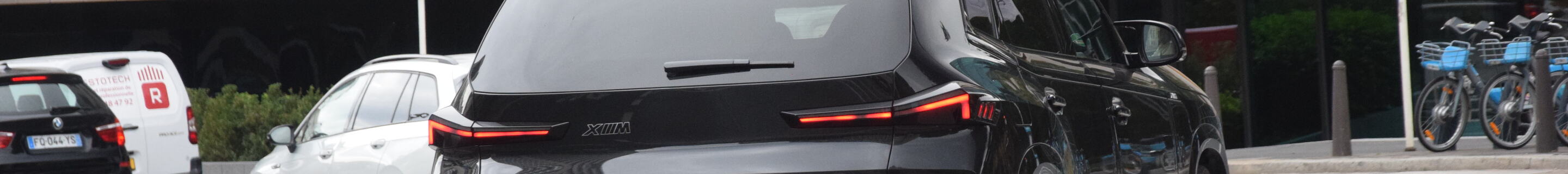 BMW XM G09