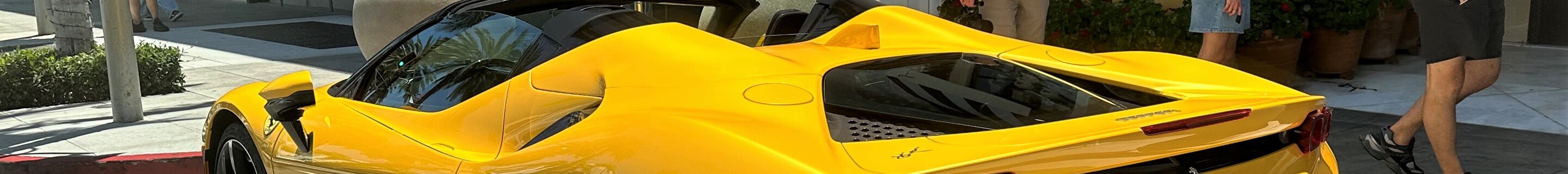 Ferrari SF90 Spider