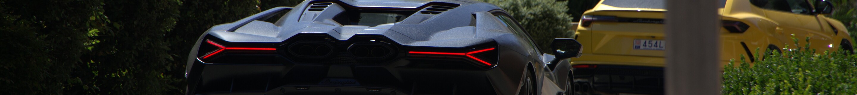 Lamborghini Revuelto