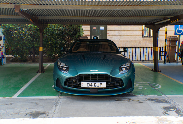 Aston Martin DB12