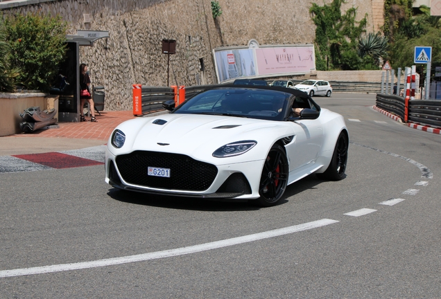 Aston Martin DBS Superleggera Volante