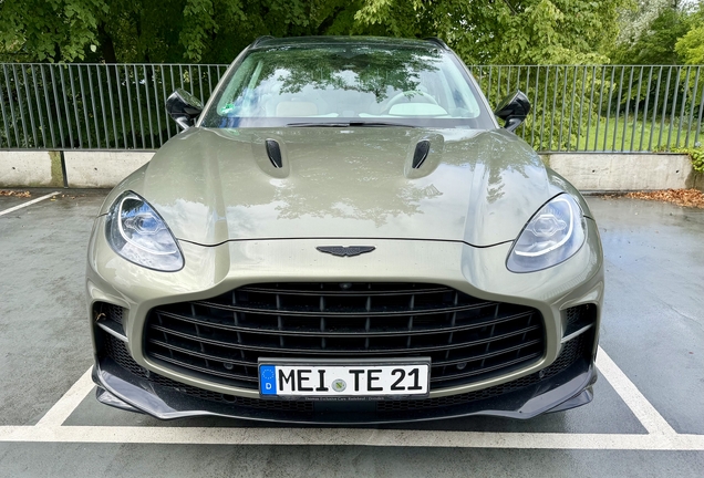 Aston Martin DBX707