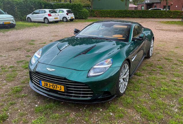 Aston Martin Vanquish 2025
