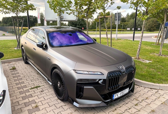BMW M760e xDrive