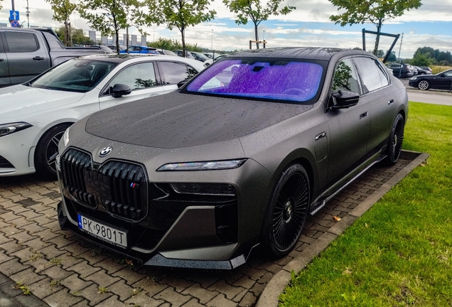BMW M760e xDrive