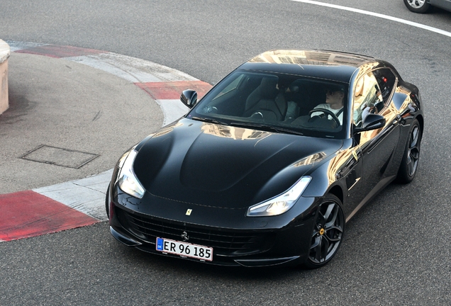Ferrari GTC4Lusso T