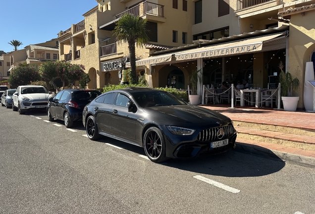 Mercedes-AMG GT 63 X290
