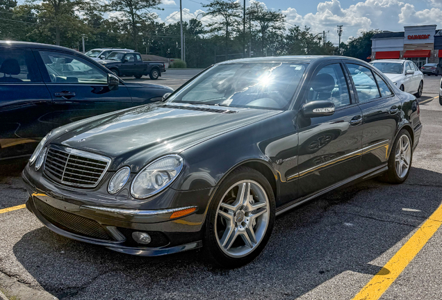 Mercedes-Benz E 55 AMG