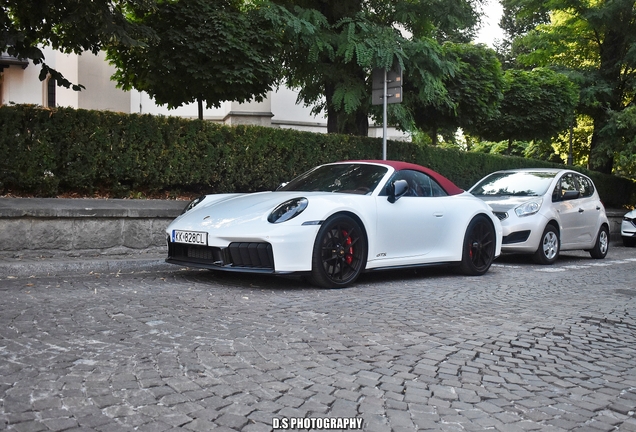 Porsche 992 Carrera 4 GTS Cabriolet MkII