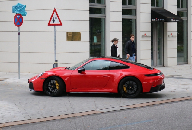 Porsche 992 Carrera 4 GTS MkII