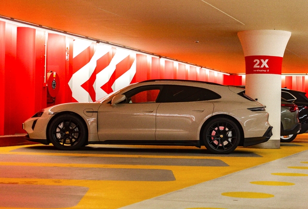 Porsche Taycan GTS Sport Turismo MkI