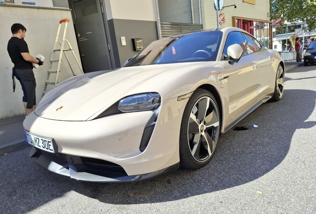 Porsche Taycan Turbo S MkI