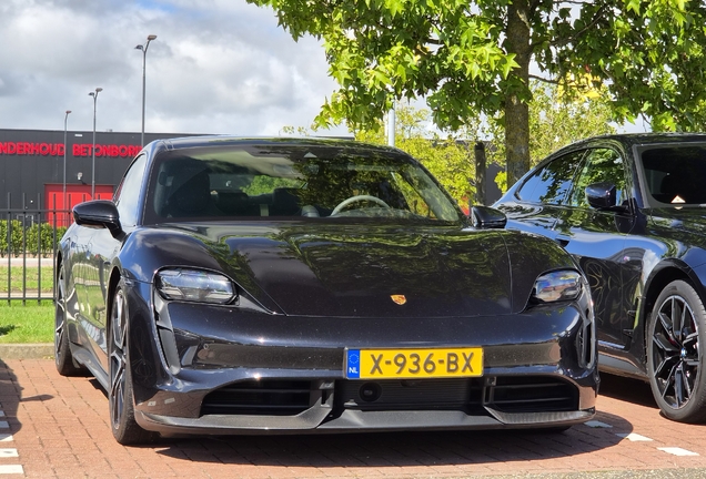 Porsche Taycan Turbo S MkI