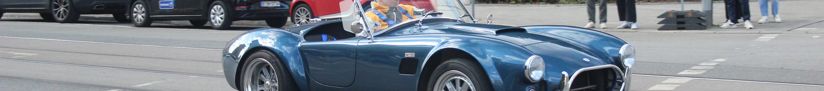 AC Cobra 427