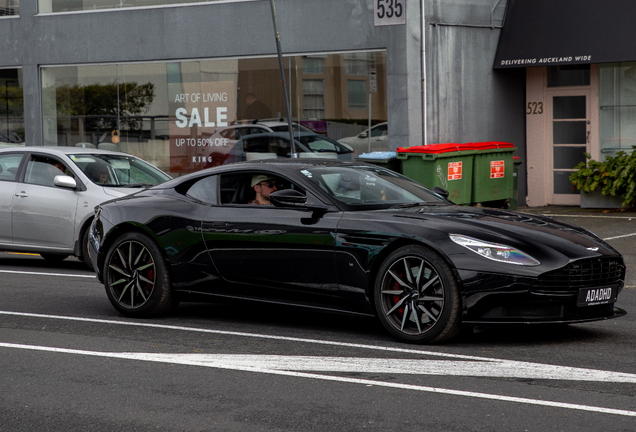 Aston Martin DB11