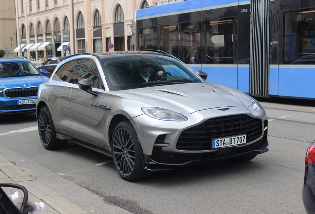 Aston Martin DBX707