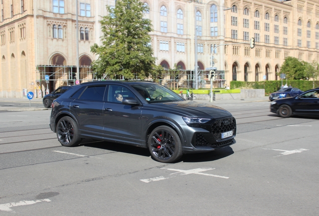 Audi RS Q8 2024