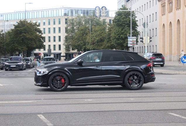 Audi RS Q8 2024