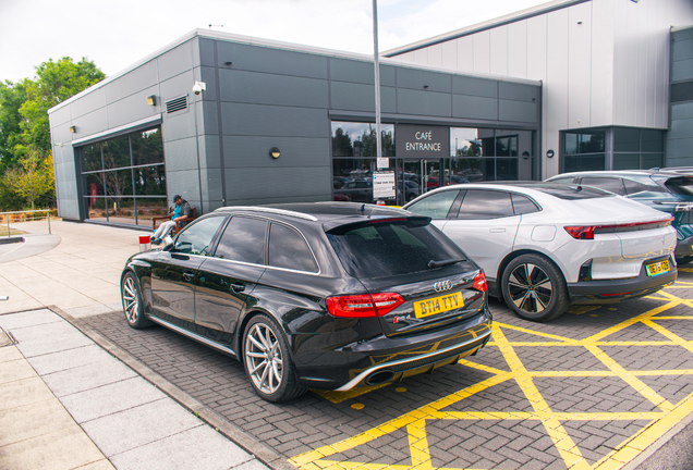 Audi RS4 Avant B8