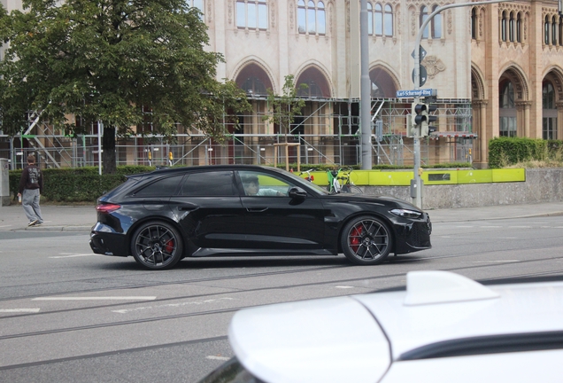 Audi RS5 Avant B10