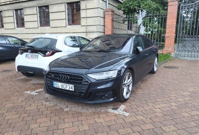 Audi S8 D5