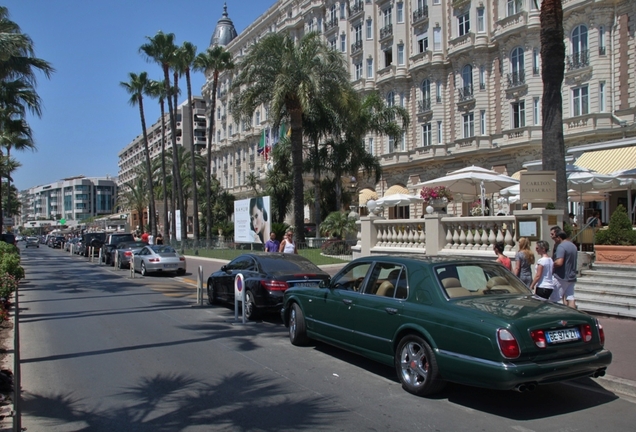 Bentley Arnage Le Mans Series