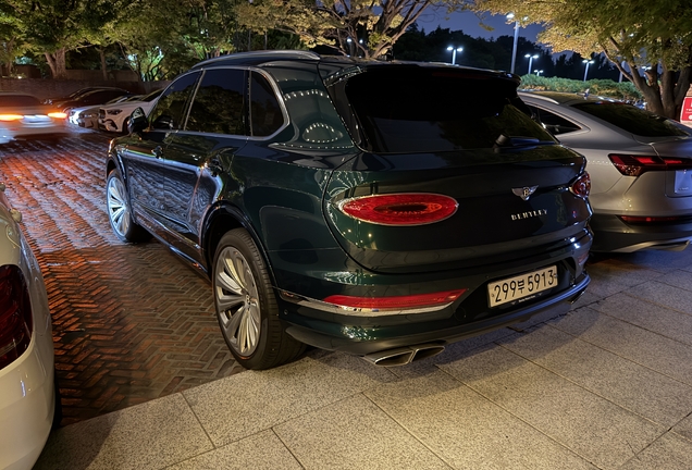 Bentley Bentayga Azure 2024