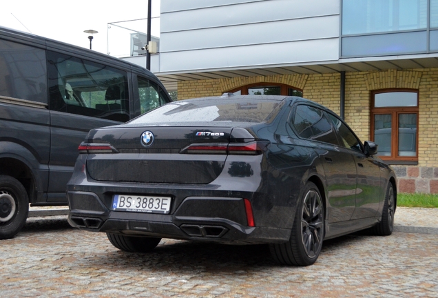 BMW M760e xDrive