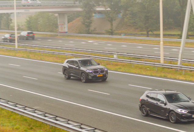 BMW XM G09
